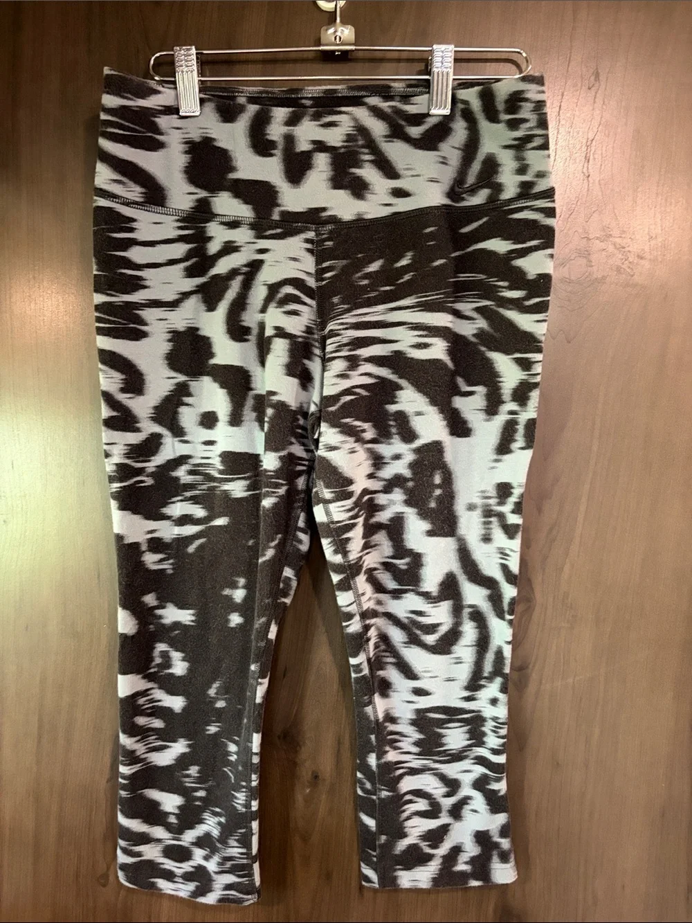 Nike dri-fit black and gray capri leggings